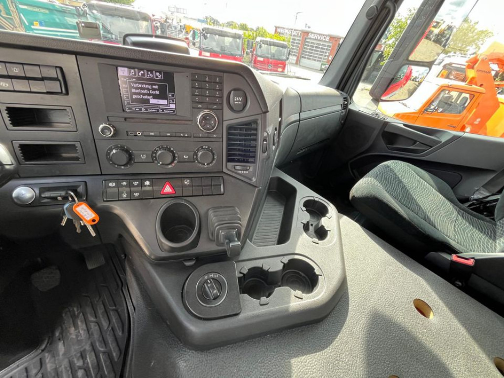 리스 MERCEDES-BENZ Arocs 4143 8x4 4-Achs Kipper Meiller Bordmatik MERCEDES-BENZ Arocs 4143 8x4 4-Achs Kipper Meiller Bordmatik : 사진 11