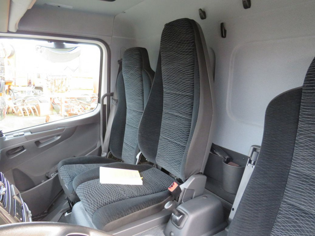 MERCEDES-BENZ Atego 818 L Pritsche LBW LBW 1 to AHK+Luftans - 커튼 사이드 밴 : 사진 3 MERCEDES-BENZ Atego 818 L Pritsche LBW LBW 1 to AHK+Luftans - 커튼 사이드 밴 : 사진 3