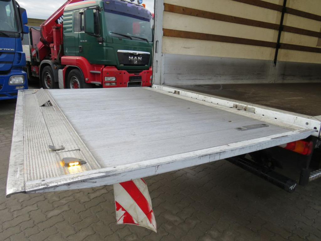 MERCEDES-BENZ Atego 818 L Pritsche LBW LBW 1 to AHK+Luftans - 커튼 사이드 밴 : 사진 4 MERCEDES-BENZ Atego 818 L Pritsche LBW LBW 1 to AHK+Luftans - 커튼 사이드 밴 : 사진 4