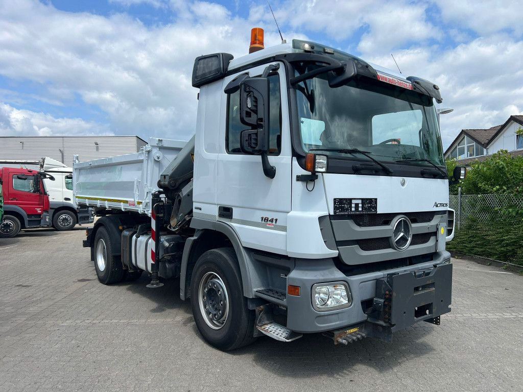 Mercedes-Benz Actros 1841 K 2-Achs Kipper Kran Funk/2xhydr+Gre Mercedes-Benz Actros 1841 K 2-Achs Kipper Kran Funk/2xhydr+Gre - 덤프트럭, 크레인 트럭 : 사진 2 Mercedes-Benz Actros 1841 K 2-Achs Kipper Kran Funk/2xhydr+Gre Mercedes-Benz Actros 1841 K 2-Achs Kipper Kran Funk/2xhydr+Gre - 덤프트럭, 크레인 트럭 : 사진 2