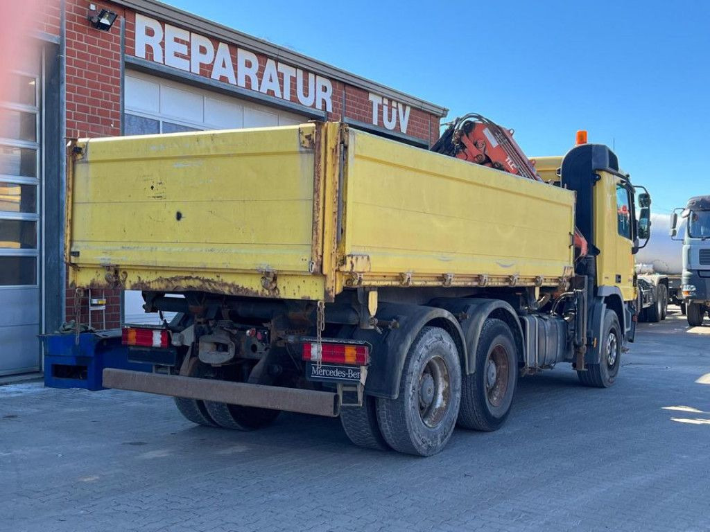 Mercedes-Benz Actros 2644 6x4 3-Achs Kipper Kran Funkt+Greifer - 덤프트럭, 크레인 트럭 : 사진 4 Mercedes-Benz Actros 2644 6x4 3-Achs Kipper Kran Funkt+Greifer - 덤프트럭, 크레인 트럭 : 사진 4