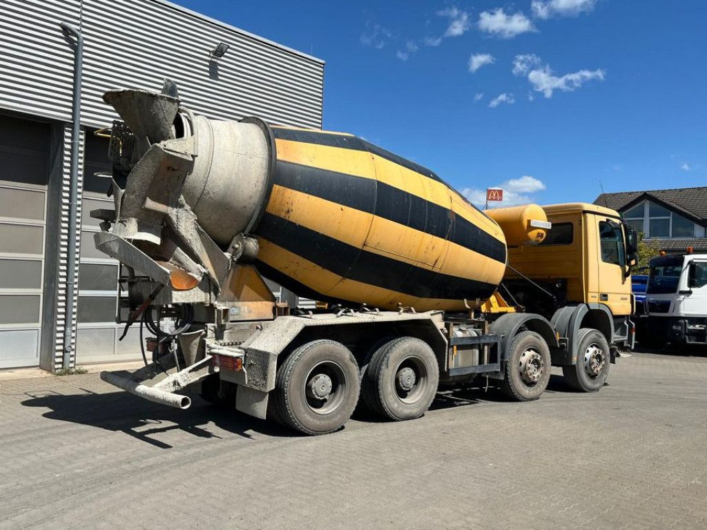 Mercedes-Benz Actros 3241 B 8x4 Betonmischer Liebherr, Deutsc - 후크 리프트 트럭 : 사진 4 Mercedes-Benz Actros 3241 B 8x4 Betonmischer Liebherr, Deutsc - 후크 리프트 트럭 : 사진 4