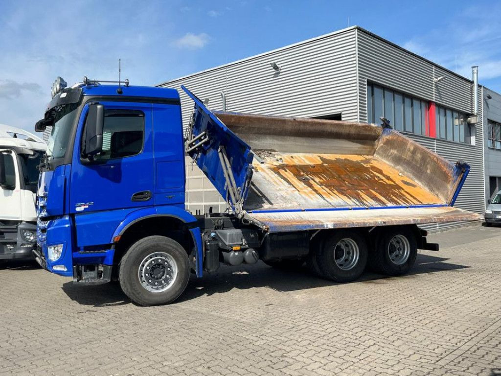 Mercedes-Benz Arocs 2642 6x4 3-Achs Kipper Bordmatik nur 163TK - 덤프트럭 : 사진 3 Mercedes-Benz Arocs 2642 6x4 3-Achs Kipper Bordmatik nur 163TK - 덤프트럭 : 사진 3