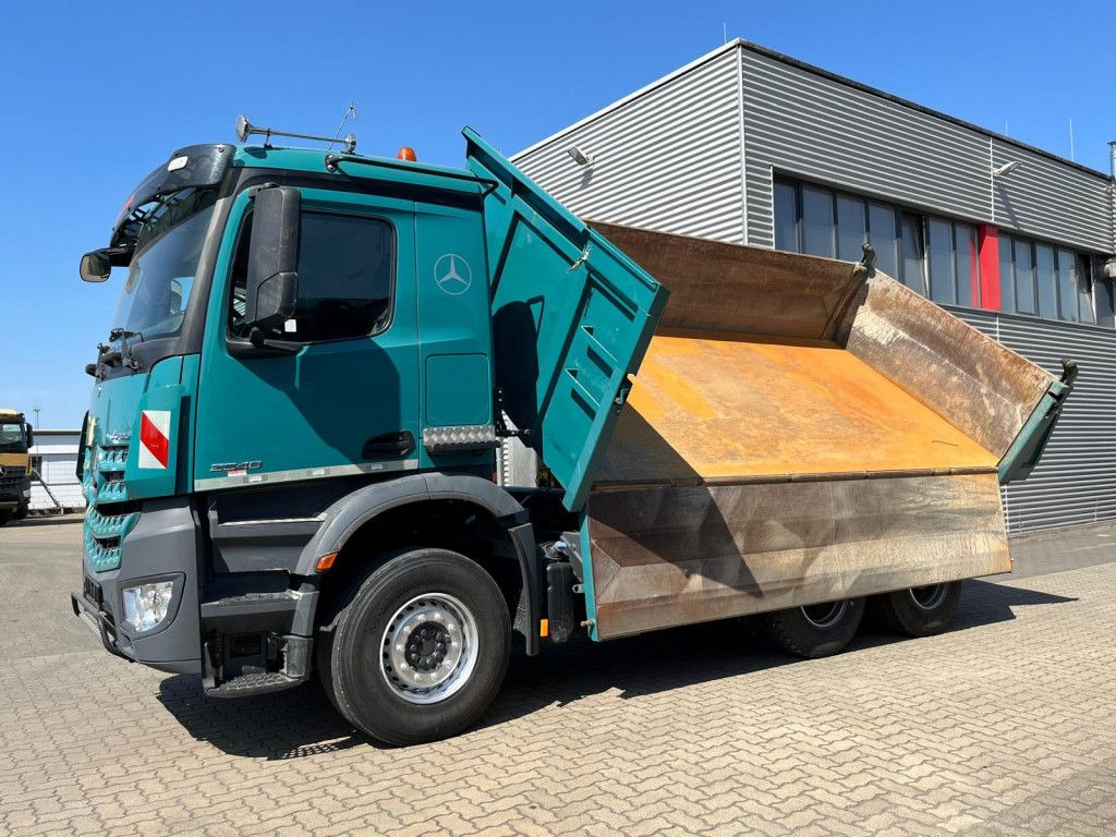Mercedes-Benz Arocs 2648 6x4 3-Achs Kipper Bordmatik - 덤프트럭 : 사진 3 Mercedes-Benz Arocs 2648 6x4 3-Achs Kipper Bordmatik - 덤프트럭 : 사진 3