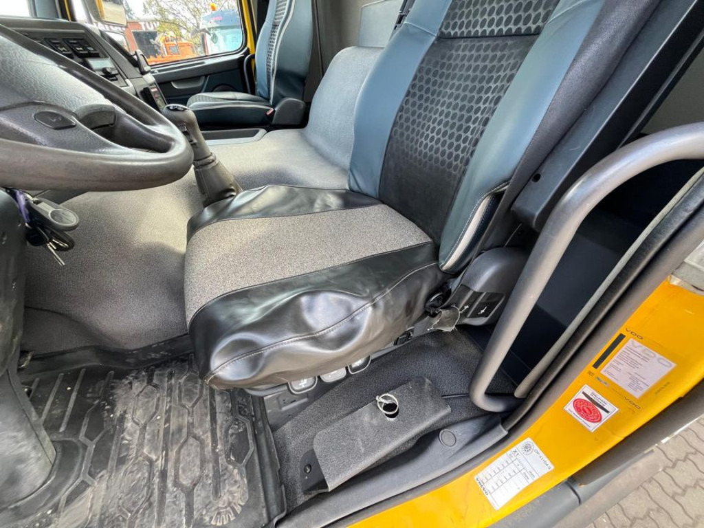 VOLVO (S) Truck FM 330 4x4 Pritsche Kran Singelreifen Funkfernbedienung - 드롭사이드/ 플랫베드 트럭, 크레인 트럭 : 사진 3 VOLVO (S) Truck FM 330 4x4 Pritsche Kran Singelreifen Funkfernbedienung - 드롭사이드/ 플랫베드 트럭, 크레인 트럭 : 사진 3