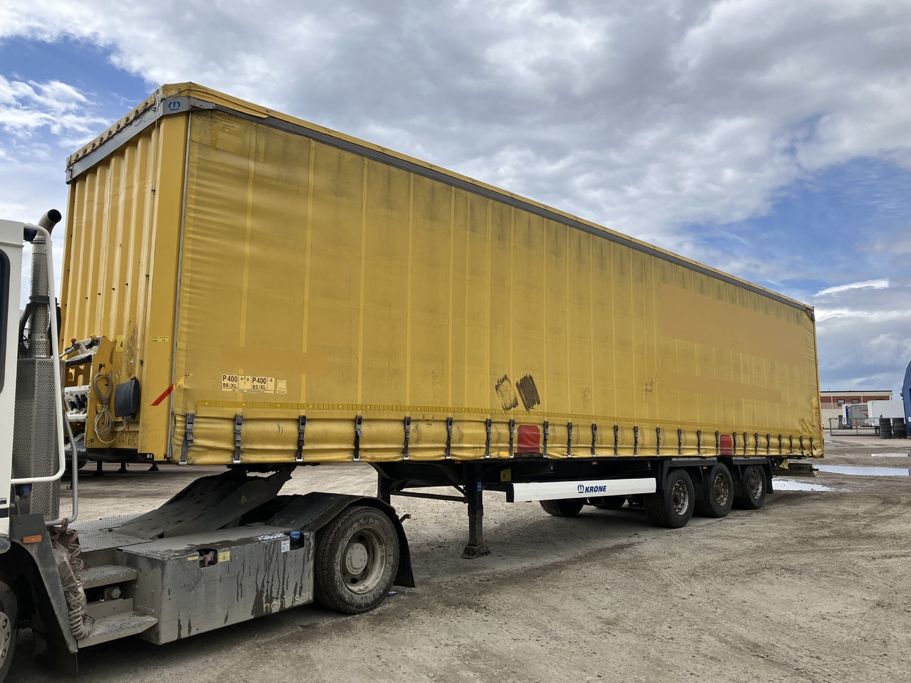 KRONE MEGA CURTAIN - LIFTING ROOF - HUCKEPACK - 커튼사이더 세미 트레일러 : 사진 2 KRONE MEGA CURTAIN - LIFTING ROOF - HUCKEPACK - 커튼사이더 세미 트레일러 : 사진 2