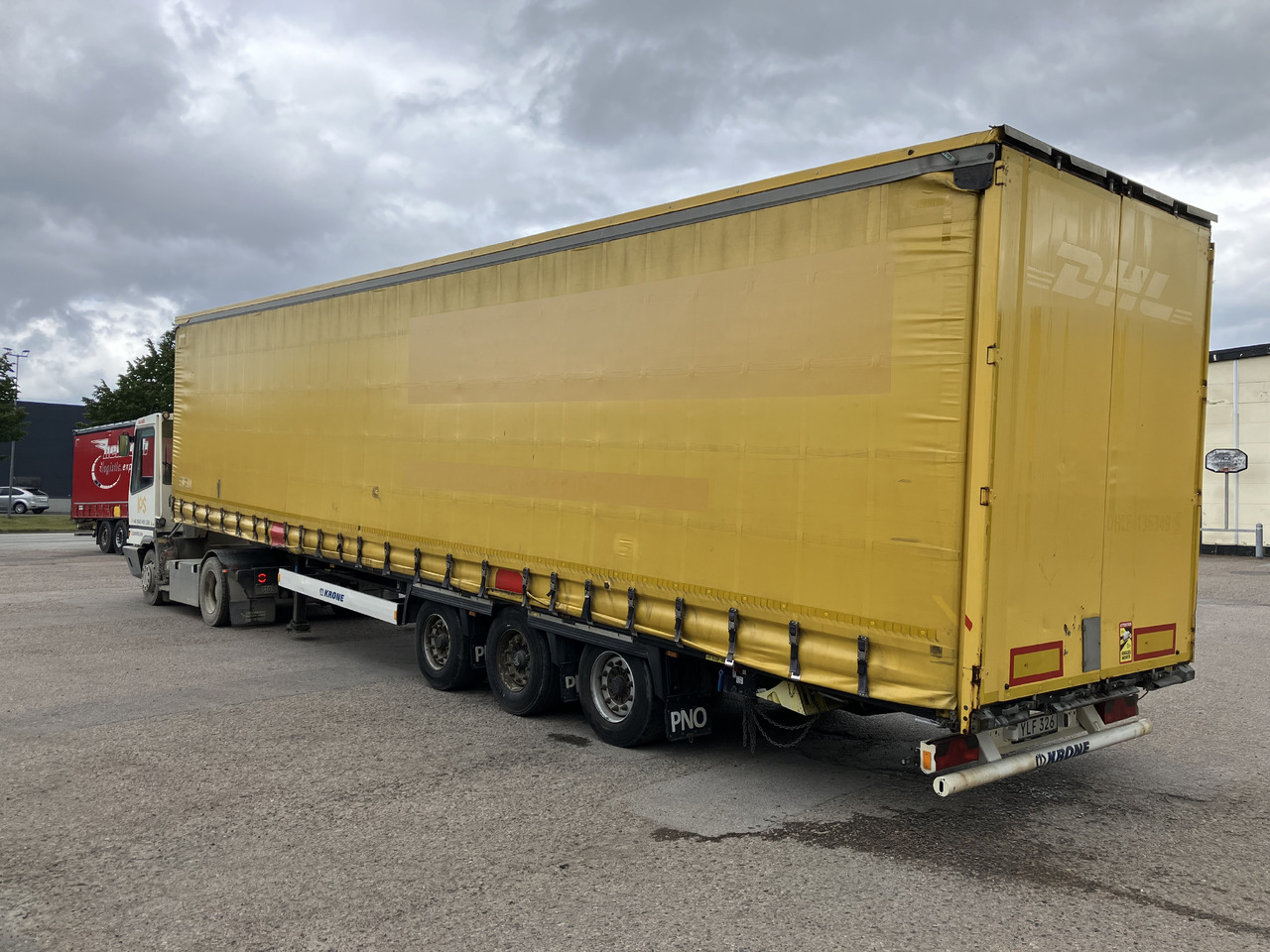 KRONE MEGA CURTAIN - LIFTING ROOF - HUCKEPACK - 커튼사이더 세미 트레일러 : 사진 2 KRONE MEGA CURTAIN - LIFTING ROOF - HUCKEPACK - 커튼사이더 세미 트레일러 : 사진 2