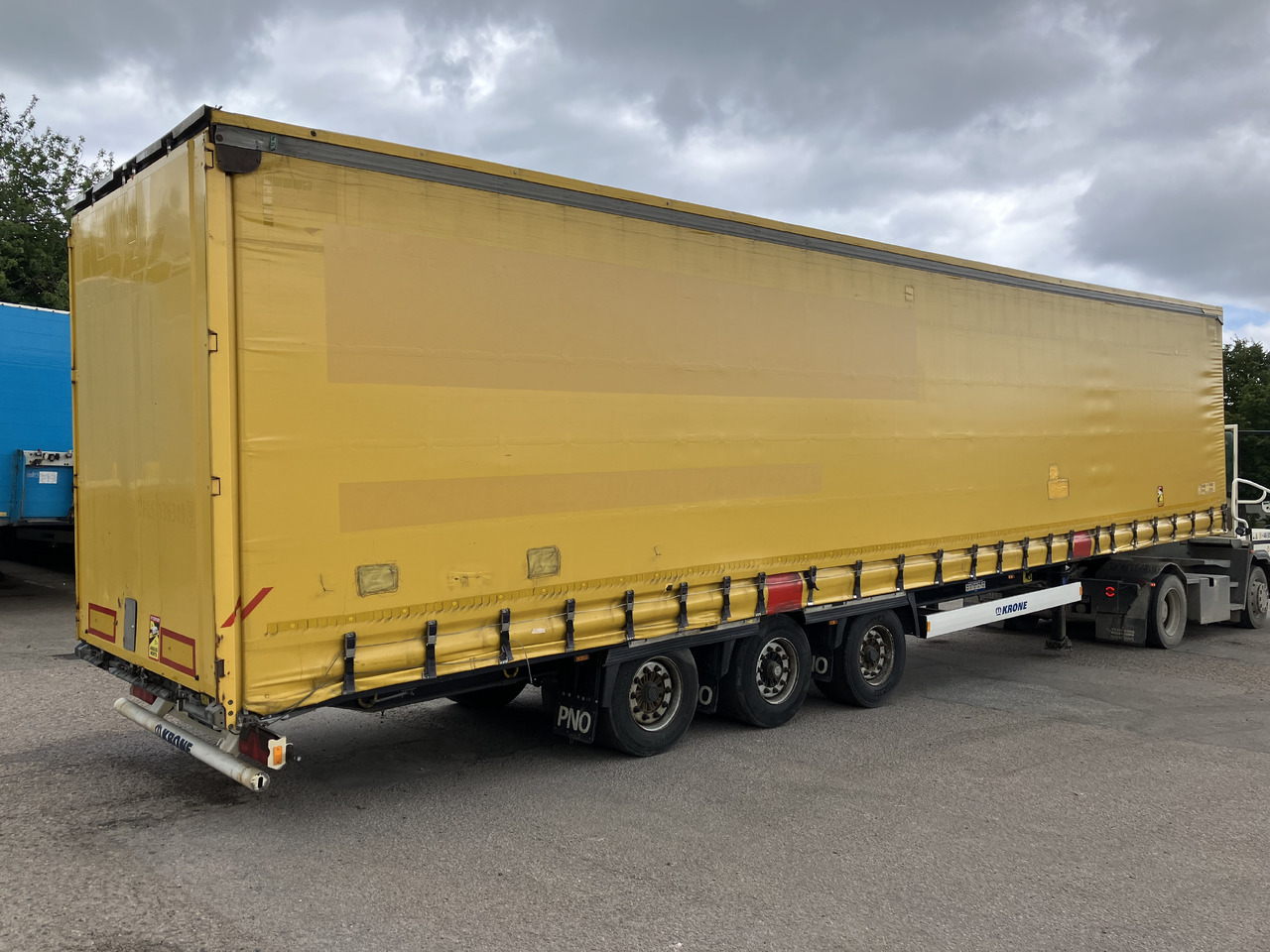 KRONE MEGA CURTAIN - LIFTING ROOF - HUCKEPACK - 커튼사이더 세미 트레일러 : 사진 5 KRONE MEGA CURTAIN - LIFTING ROOF - HUCKEPACK - 커튼사이더 세미 트레일러 : 사진 5