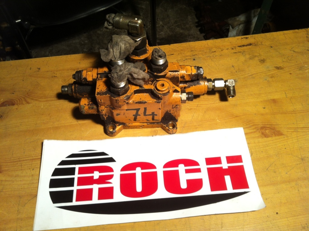REXROTH SIGMA 222651/03 D3343674 19207001 - 1 SEKCYJNY - 유압 밸브 굴착기 용 : 사진 1 REXROTH SIGMA 222651/03 D3343674 19207001 - 1 SEKCYJNY - 유압 밸브 굴착기 용 : 사진 1