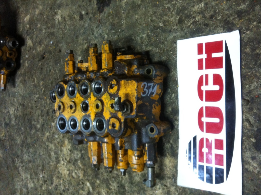 SHIBAURA U22 - 4 SEKCYJNY - 유압 밸브 건설기계 용 : 사진 1 SHIBAURA U22 - 4 SEKCYJNY - 유압 밸브 건설기계 용 : 사진 1