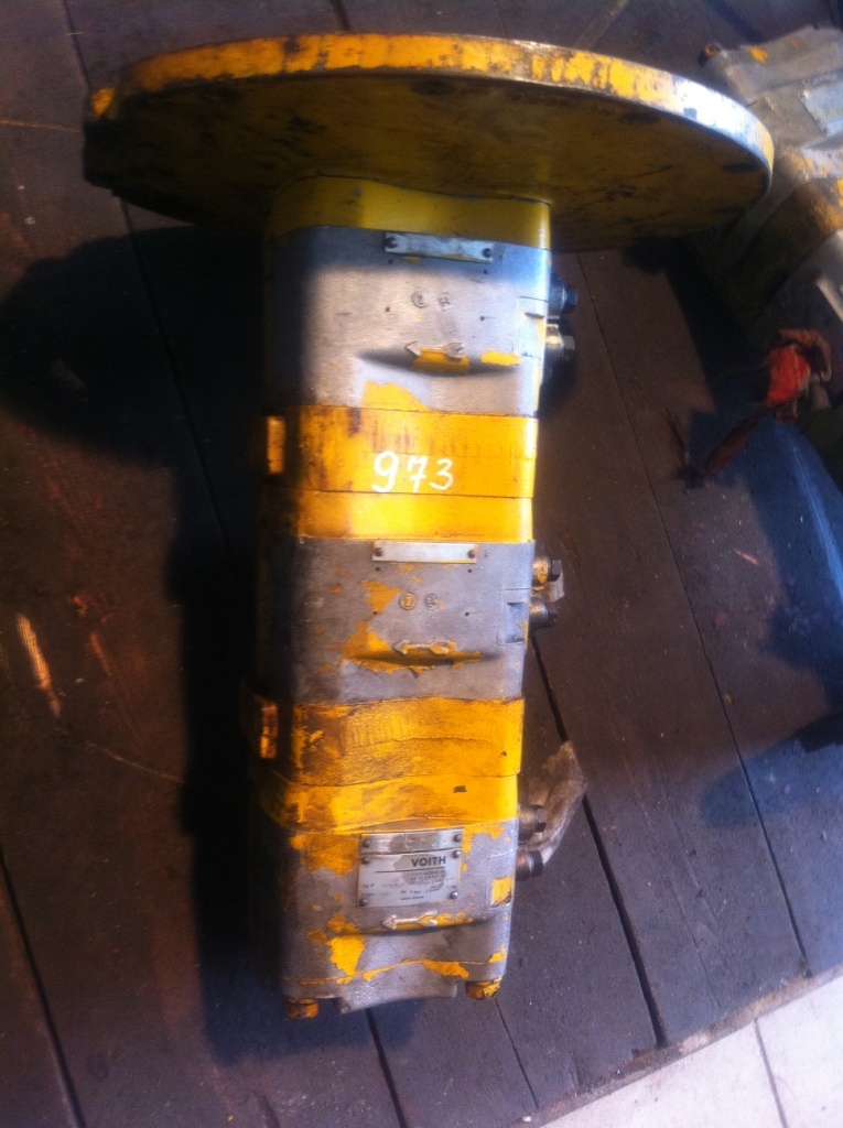 VOITH HK5/5/5-60/50/40190180919 + 180920 + 180921 - 유압 펌프 건설기계 용 : 사진 1 VOITH HK5/5/5-60/50/40190180919 + 180920 + 180921 - 유압 펌프 건설기계 용 : 사진 1