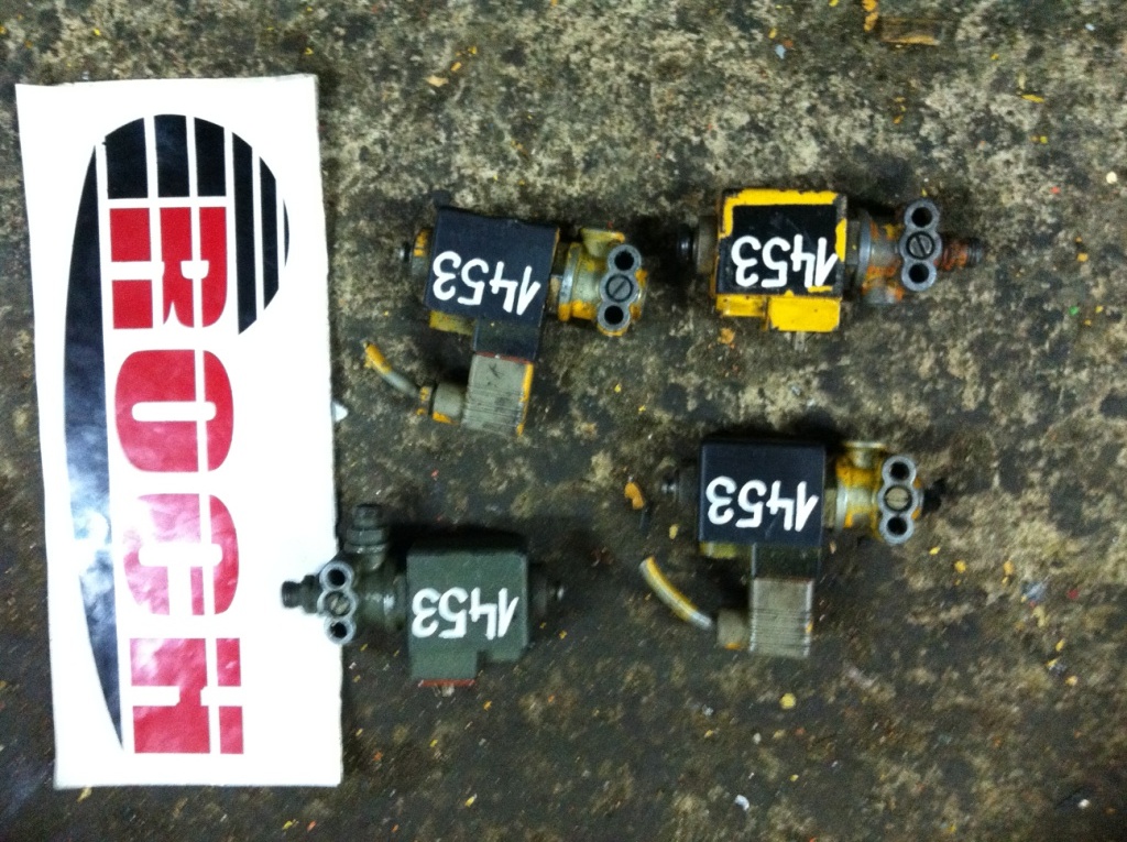 WABCO 4721271400 - 1 SEKCYJNY + CEWKA - 유압 밸브 건설기계 용 : 사진 1 WABCO 4721271400 - 1 SEKCYJNY + CEWKA - 유압 밸브 건설기계 용 : 사진 1