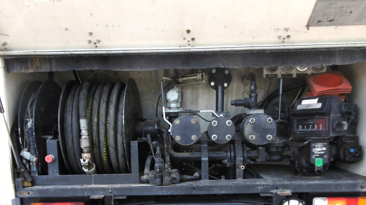 IVECO 130.24 LPG GAS Tank - 유조트럭 : 사진 3 IVECO 130.24 LPG GAS Tank - 유조트럭 : 사진 3