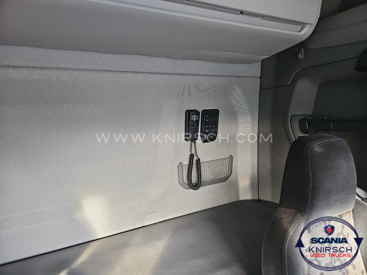 SCANIA R 450 A4x2LA Retarder Standklima - 트랙터 유닛 : 사진 3 SCANIA R 450 A4x2LA Retarder Standklima - 트랙터 유닛 : 사진 3