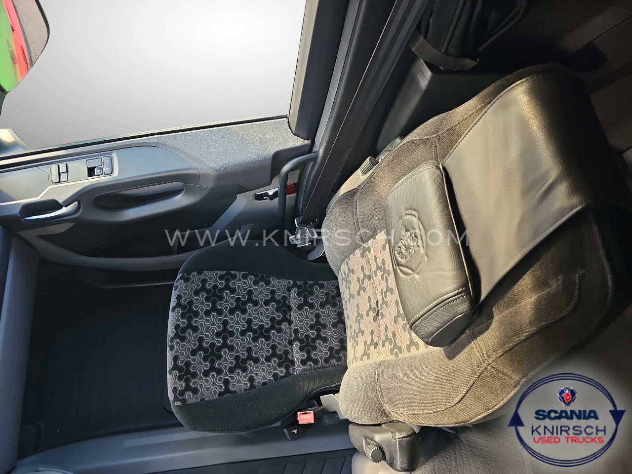 SCANIA R 450 A4x2LA Retarder Standklima - 트랙터 유닛 : 사진 5 SCANIA R 450 A4x2LA Retarder Standklima - 트랙터 유닛 : 사진 5