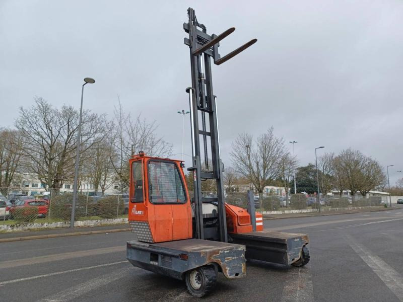 Amlift AMLAT COMBI 50/14/55 - 4방향 리치 트럭 : 사진 2 Amlift AMLAT COMBI 50/14/55 - 4방향 리치 트럭 : 사진 2