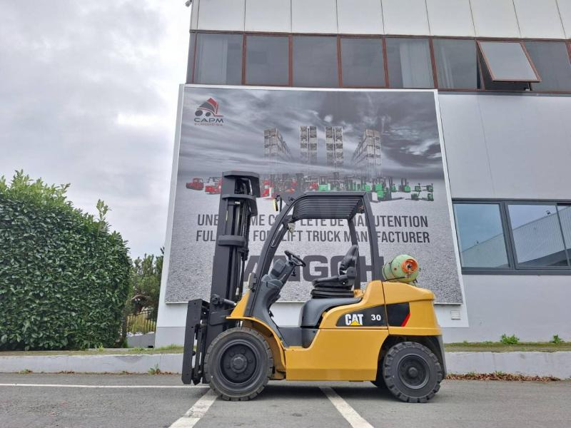Caterpillar GP30NTD - LPG 지게차 : 사진 3 Caterpillar GP30NTD - LPG 지게차 : 사진 3