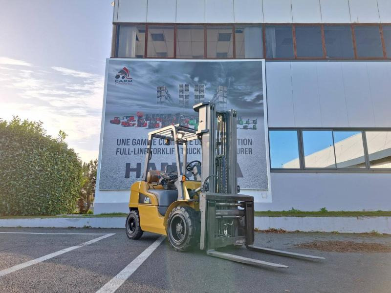 Caterpillar GP30NTD - LPG 지게차 : 사진 2 Caterpillar GP30NTD - LPG 지게차 : 사진 2