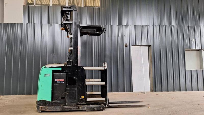 Caterpillar NOH10N - 오더 피커 : 사진 1 Caterpillar NOH10N - 오더 피커 : 사진 1