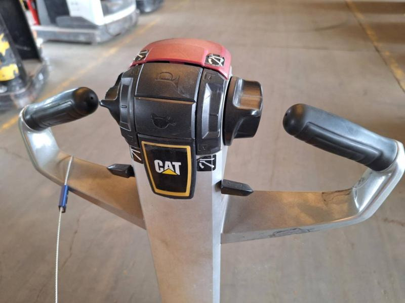 Caterpillar NSP16N2 - 스태커 : 사진 5 Caterpillar NSP16N2 - 스태커 : 사진 5