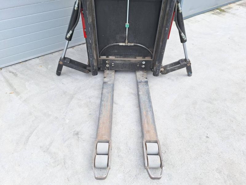 스태커 Caterpillar NSR20N : 사진 19 스태커 Caterpillar NSR20N : 사진 19