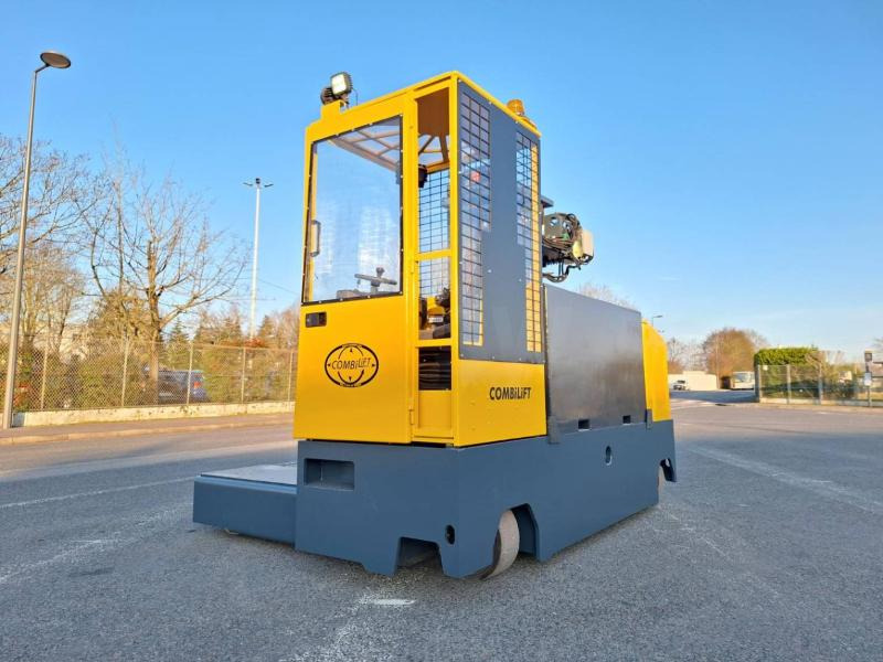 Combilift ESL3545 - 4방향 리치 트럭 : 사진 5 Combilift ESL3545 - 4방향 리치 트럭 : 사진 5