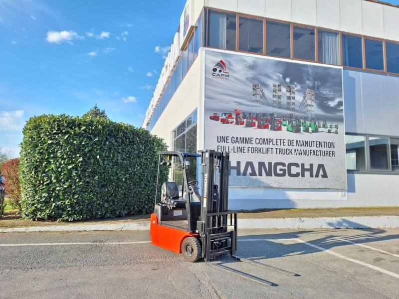 Hangcha X3W10 (CPDS10-XD4) - 전기 지게차 : 사진 2 Hangcha X3W10 (CPDS10-XD4) - 전기 지게차 : 사진 2