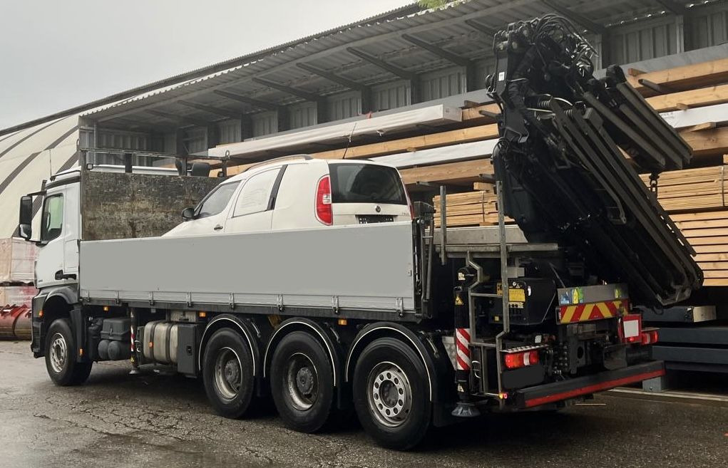 MERCEDES-BENZ Hiab Palfinger Fassi F275-5 JIB-3 - 드롭사이드/ 플랫베드 트럭 : 사진 2 MERCEDES-BENZ Hiab Palfinger Fassi F275-5 JIB-3 - 드롭사이드/ 플랫베드 트럭 : 사진 2