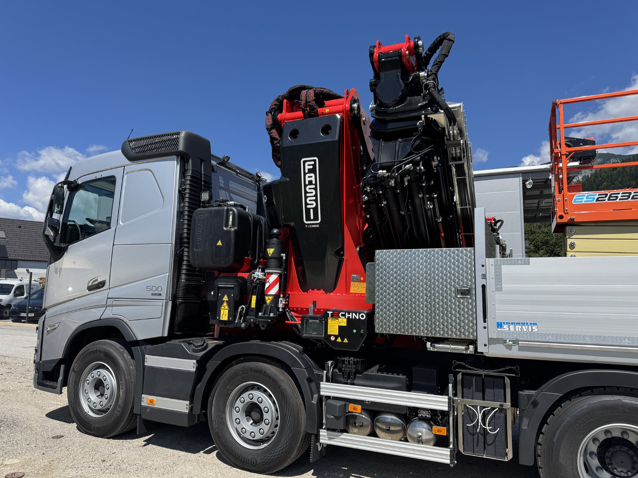 VOLVO Hiab Palfinger Fassi F1450-8 JIB-6 - 크레인 트럭 : 사진 3 VOLVO Hiab Palfinger Fassi F1450-8 JIB-6 - 크레인 트럭 : 사진 3