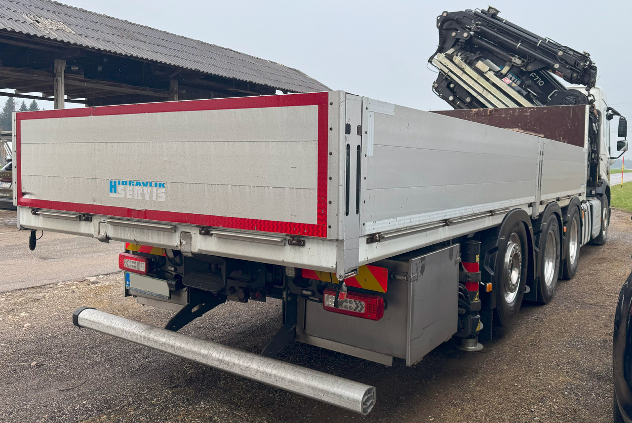 VOLVO Hiab Palfinger Fassi F710-6 JIB-4 - 크레인 트럭 : 사진 2 VOLVO Hiab Palfinger Fassi F710-6 JIB-4 - 크레인 트럭 : 사진 2