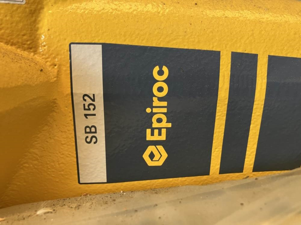 Epiroc Hammer SB152 - 건설장비 : 사진 4 Epiroc Hammer SB152 - 건설장비 : 사진 4