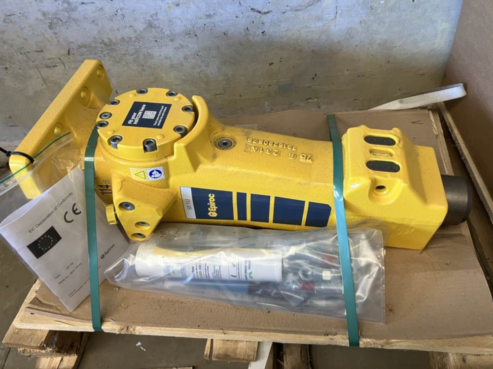 Epiroc Hammer SB152 - 건설장비 : 사진 2 Epiroc Hammer SB152 - 건설장비 : 사진 2