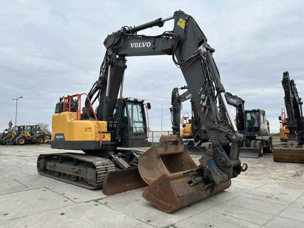 Volvo ECR235EL - 크롤러 굴삭기 : 사진 1 Volvo ECR235EL - 크롤러 굴삭기 : 사진 1