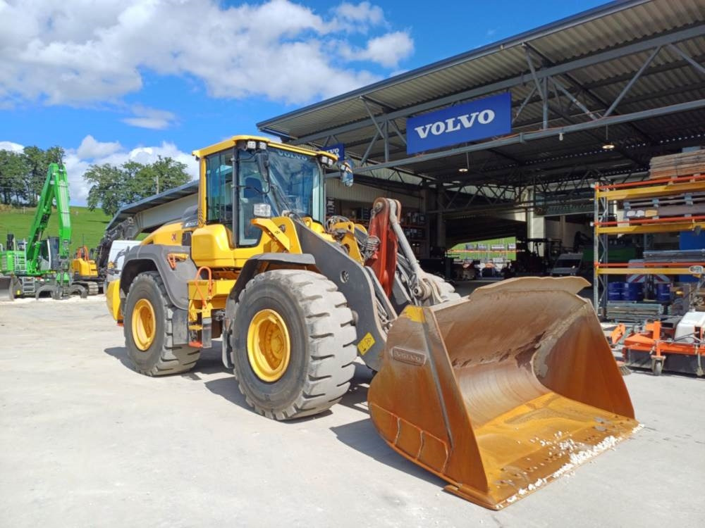 Volvo L110H - 휠 로더 : 사진 1 Volvo L110H - 휠 로더 : 사진 1