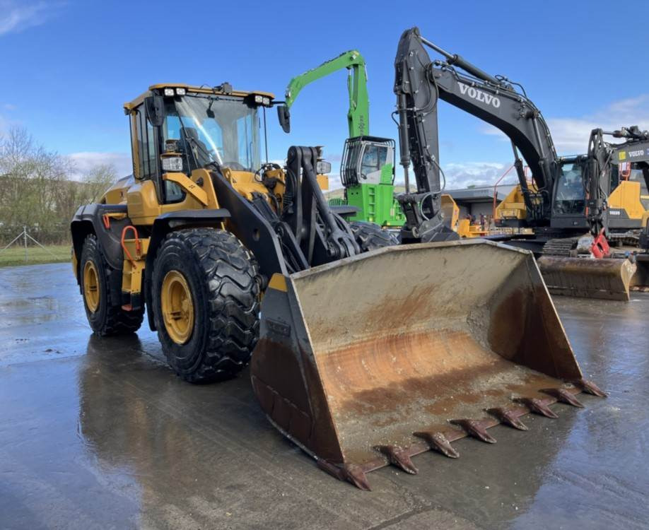 Volvo L120H - 휠 로더 : 사진 1 Volvo L120H - 휠 로더 : 사진 1