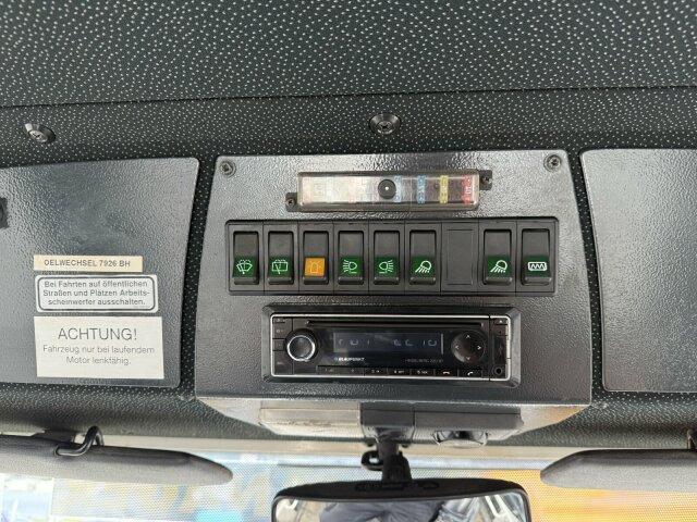 BOMAG BW 174 AP-4 AM Walze 12 Ton *Vibrator *Streuer - 롤러 : 사진 4 BOMAG BW 174 AP-4 AM Walze 12 Ton *Vibrator *Streuer - 롤러 : 사진 4