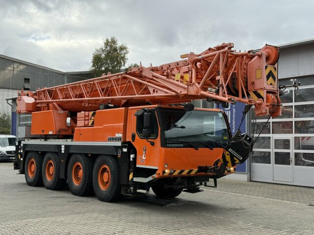 Liebherr LTM 1070-4.2 Autokran mit Spitze *TOP Zustand - 전천후 지형 크레인 : 사진 1 Liebherr LTM 1070-4.2 Autokran mit Spitze *TOP Zustand - 전천후 지형 크레인 : 사진 1