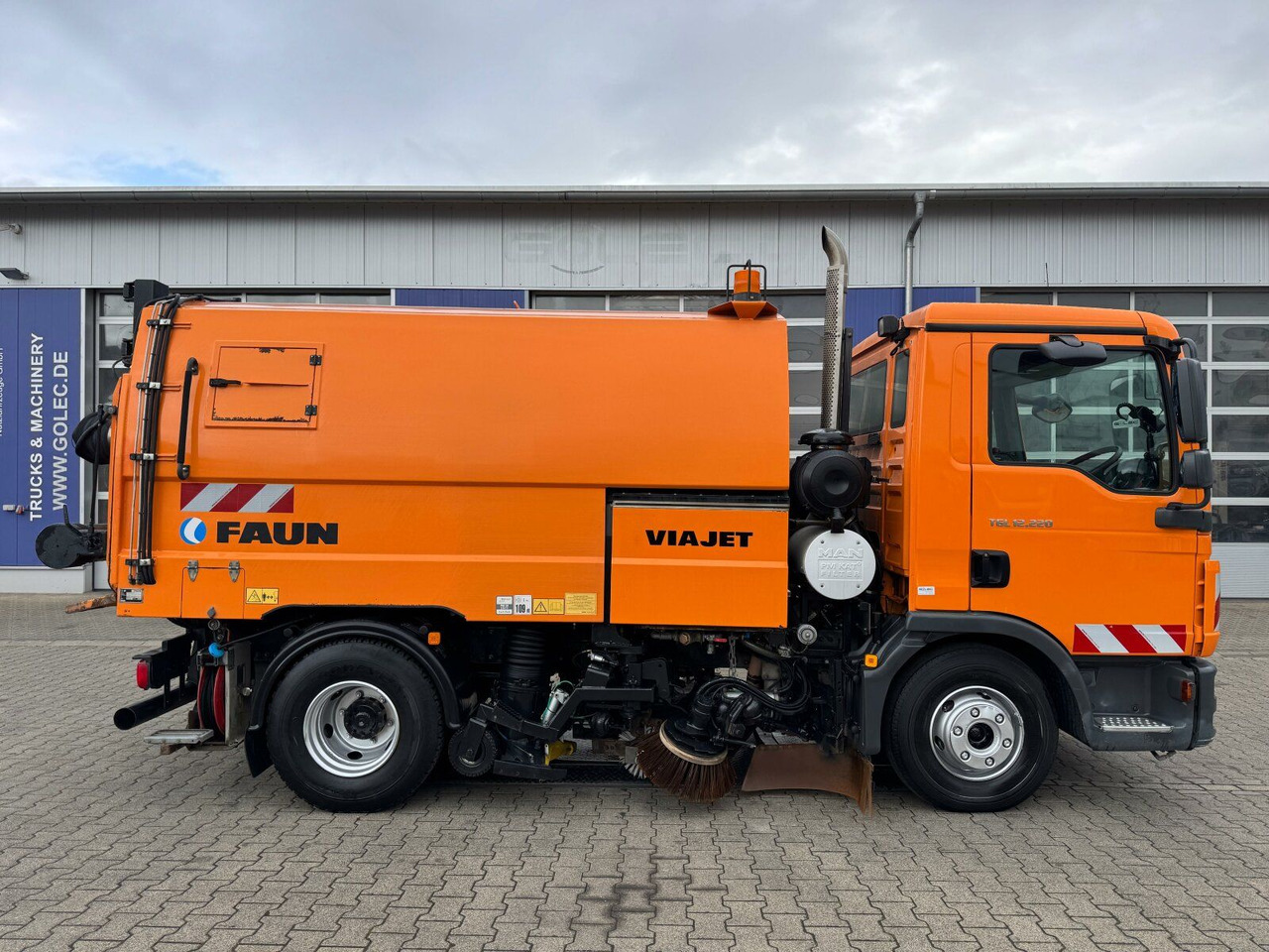 MAN 12.220 4x2 BL Kehrmaschine Viajet 5RHS - 거리 청소 차량 : 사진 4 MAN 12.220 4x2 BL Kehrmaschine Viajet 5RHS - 거리 청소 차량 : 사진 4
