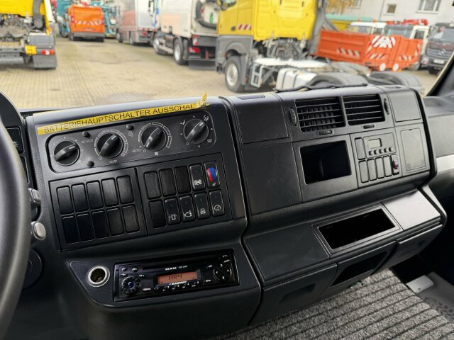 MAN TGA 18.360 4x2 HD-Kanalreiniger ASSMANN 6500 L - 진공 흡입 트럭 : 사진 3 MAN TGA 18.360 4x2 HD-Kanalreiniger ASSMANN 6500 L - 진공 흡입 트럭 : 사진 3