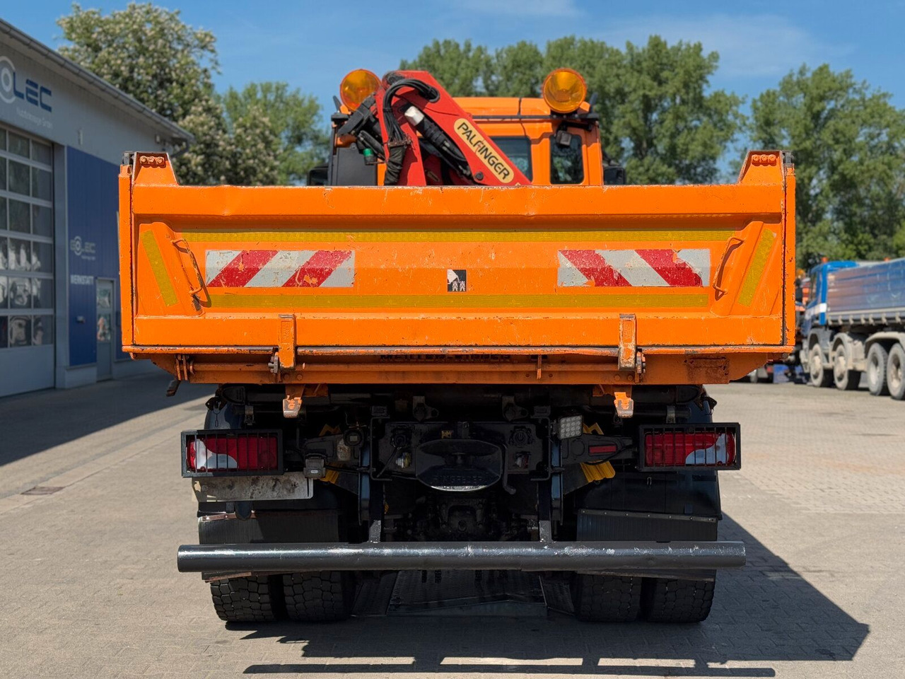 MAN TGA 18.360 4x4 Kipper Kran PALFINGER Winterd. - 덤프트럭, 크레인 트럭 : 사진 4 MAN TGA 18.360 4x4 Kipper Kran PALFINGER Winterd. - 덤프트럭, 크레인 트럭 : 사진 4