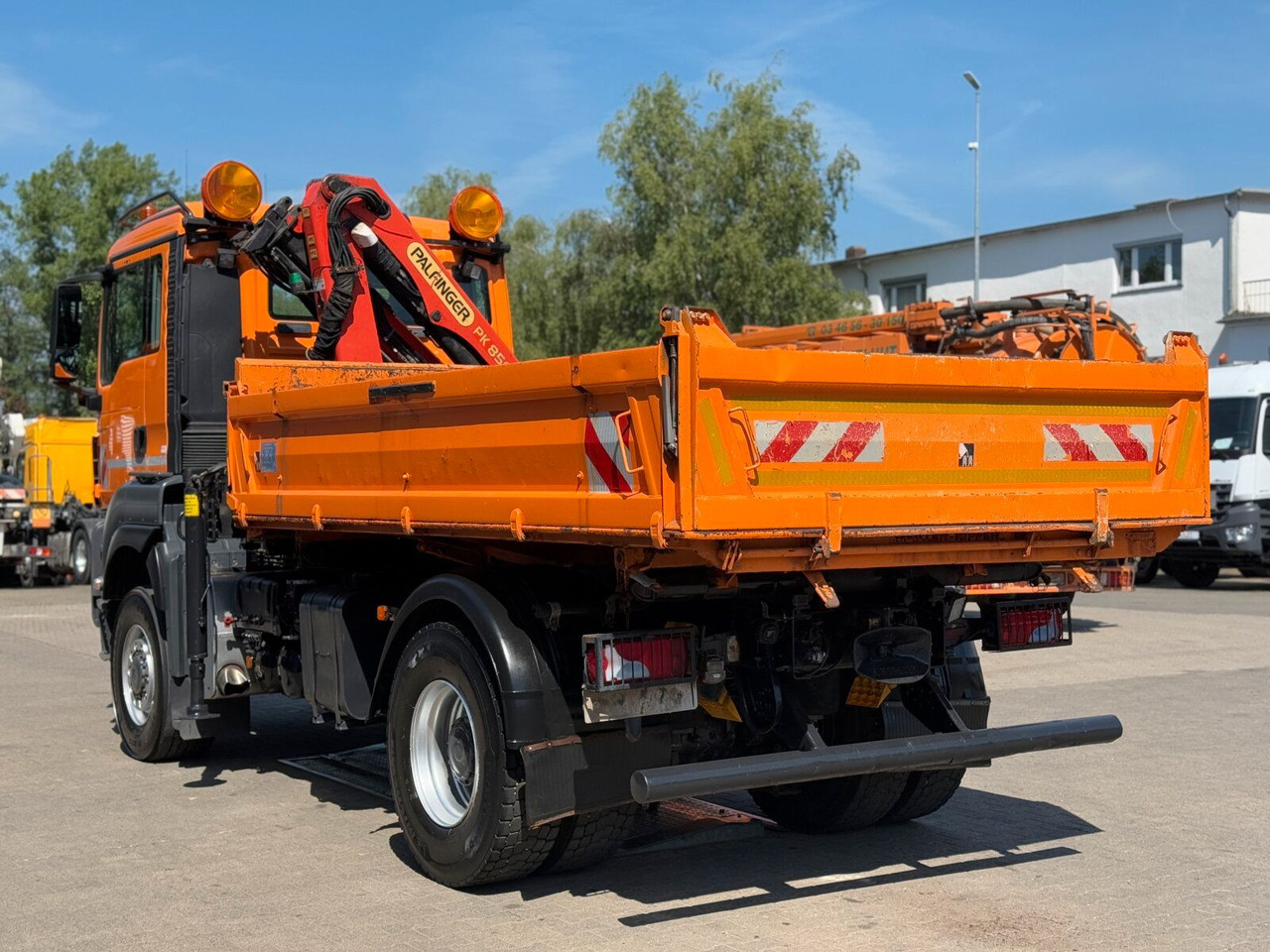 MAN TGA 18.360 4x4 Kipper Kran PALFINGER Winterd. - 덤프트럭, 크레인 트럭 : 사진 5 MAN TGA 18.360 4x4 Kipper Kran PALFINGER Winterd. - 덤프트럭, 크레인 트럭 : 사진 5