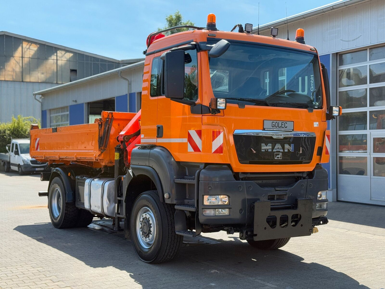 MAN TGA 18.360 4x4 Kipper Kran PALFINGER Winterd. - 크레인 트럭 : 사진 1 MAN TGA 18.360 4x4 Kipper Kran PALFINGER Winterd. - 크레인 트럭 : 사진 1