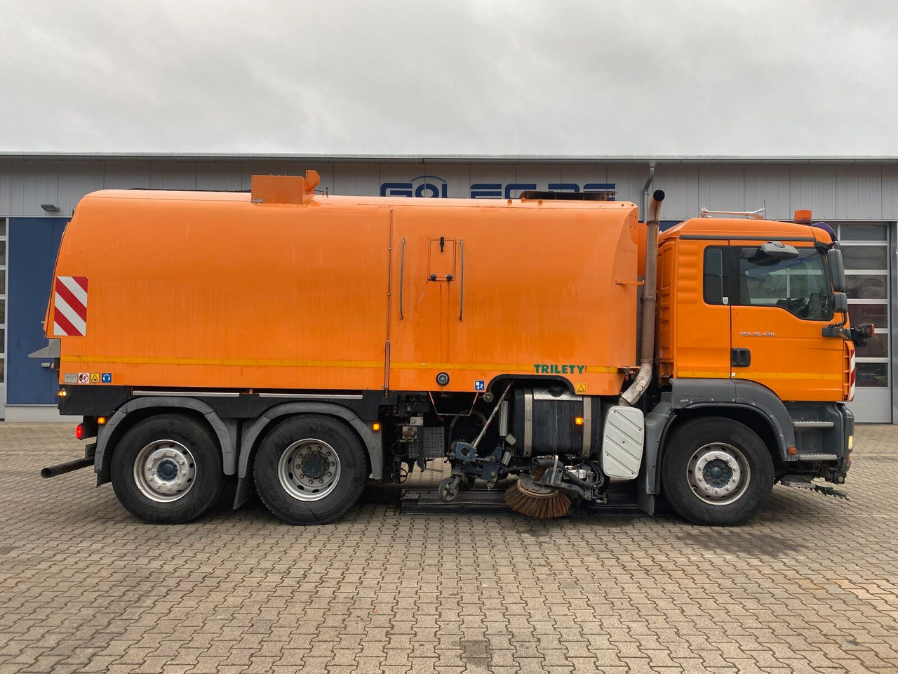 MAN TGA 26.430 6x2-2 LL - 거리 청소 차량 : 사진 2 MAN TGA 26.430 6x2-2 LL - 거리 청소 차량 : 사진 2