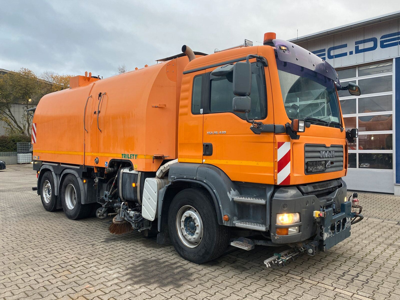 MAN TGA 26.430 6x2-2 LL - 캡 새시 트럭 : 사진 1 MAN TGA 26.430 6x2-2 LL - 캡 새시 트럭 : 사진 1