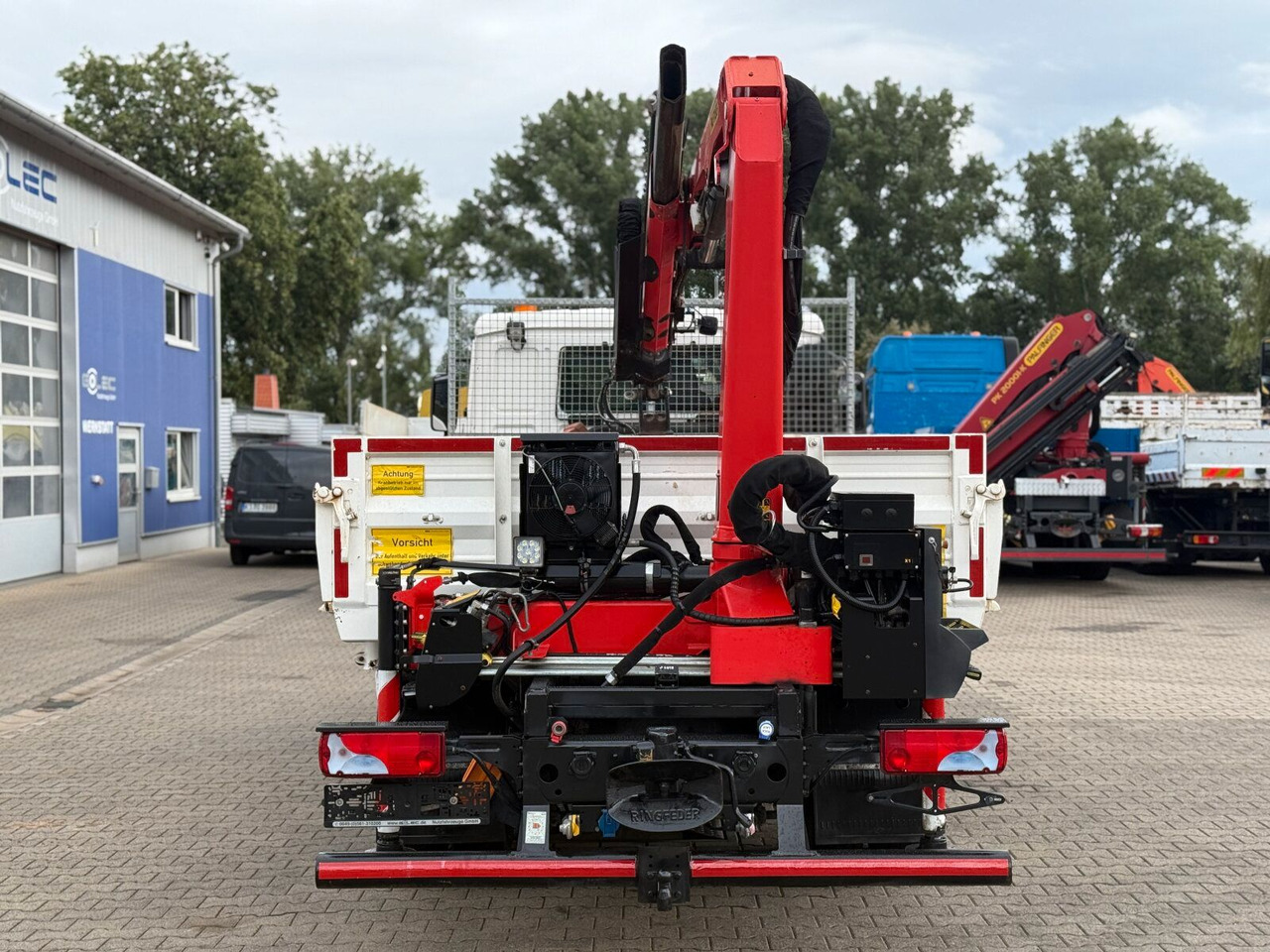 MAN TGL 8.220 4x2 Kipper Kran Palfinger 7.001-K A - 크레인 트럭, 덤프트럭 : 사진 4 MAN TGL 8.220 4x2 Kipper Kran Palfinger 7.001-K A - 크레인 트럭, 덤프트럭 : 사진 4