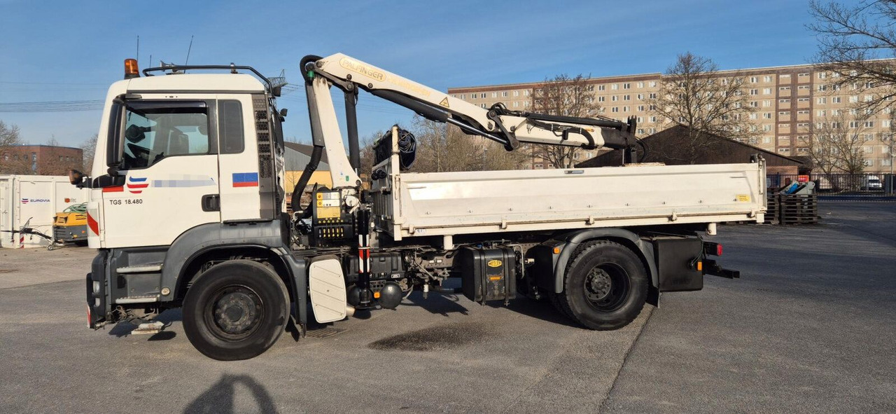 MAN TGS 18.480 4x4H Winter. Kipper Kran PALFINGER 12 - 덤프트럭, 크레인 트럭 : 사진 2 MAN TGS 18.480 4x4H Winter. Kipper Kran PALFINGER 12 - 덤프트럭, 크레인 트럭 : 사진 2