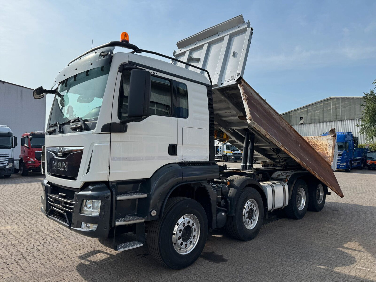 MAN TGS 35.460 8x4 BL Kipper Meiller Bordmatik - 덤프트럭 : 사진 4 MAN TGS 35.460 8x4 BL Kipper Meiller Bordmatik - 덤프트럭 : 사진 4