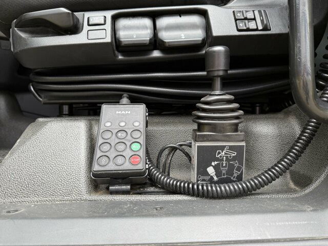 MAN TGX 18.470 4x4H SZM - Kipphyd. Euro 6 *Kippaufl. - 트랙터 유닛 : 사진 5 MAN TGX 18.470 4x4H SZM - Kipphyd. Euro 6 *Kippaufl. - 트랙터 유닛 : 사진 5