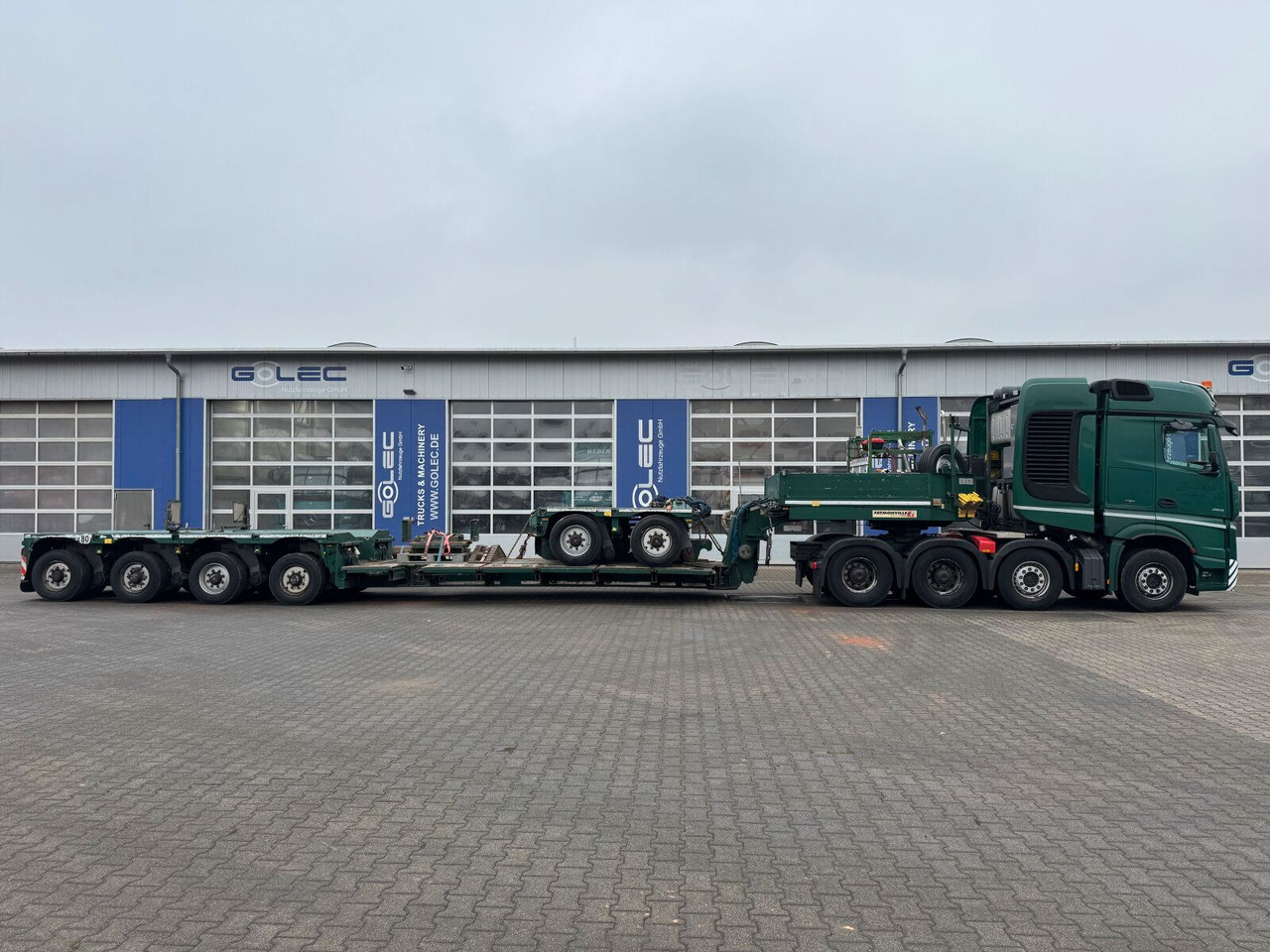 Mercedes-Benz ACTROS 4163 8x4 Schwerlast +Tieflader 4+2 *83 T - 트랙터 유닛 : 사진 4 Mercedes-Benz ACTROS 4163 8x4 Schwerlast +Tieflader 4+2 *83 T - 트랙터 유닛 : 사진 4