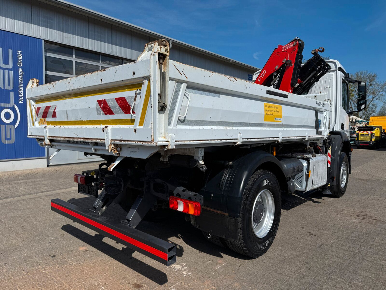 Mercedes-Benz AROCS 1832 4x2 Euro 6 Kipper Kran FASSI F120FB - 크레인 트럭 : 사진 4 Mercedes-Benz AROCS 1832 4x2 Euro 6 Kipper Kran FASSI F120FB - 크레인 트럭 : 사진 4